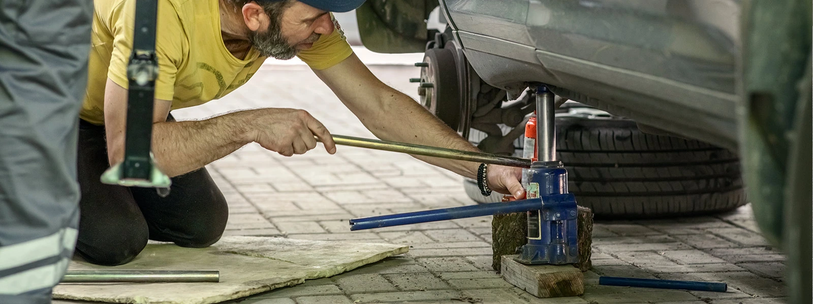 installing brake caliper